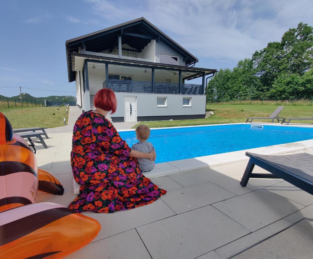 Plum House - With Pool Villa
