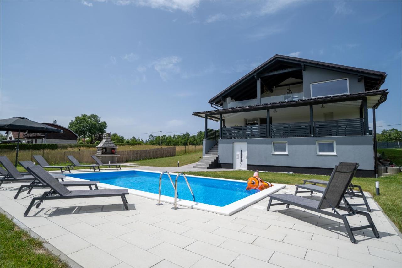 Plum House - With Pool Villa *