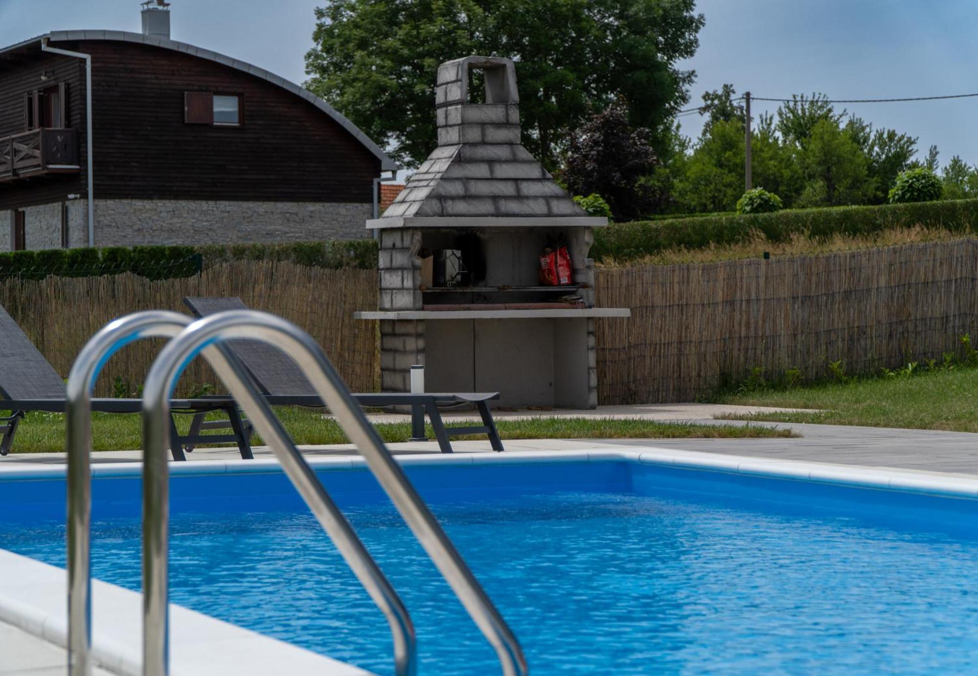 Plum House - With Pool *