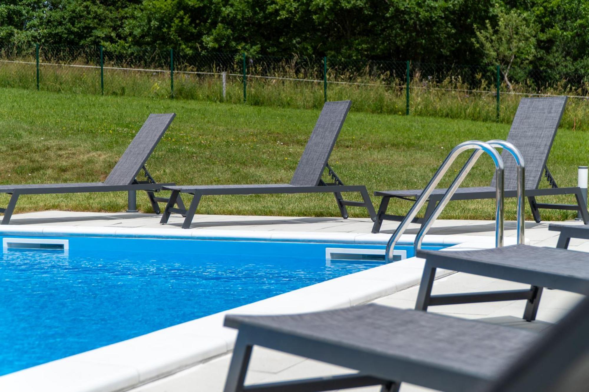 Villa Plum House - With Pool
