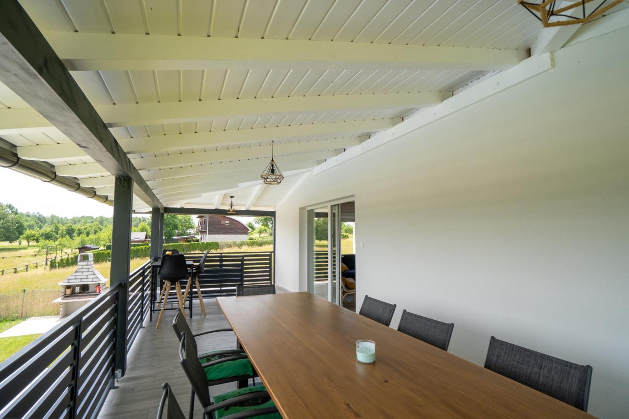 Villa Plum House - With Pool Gospic