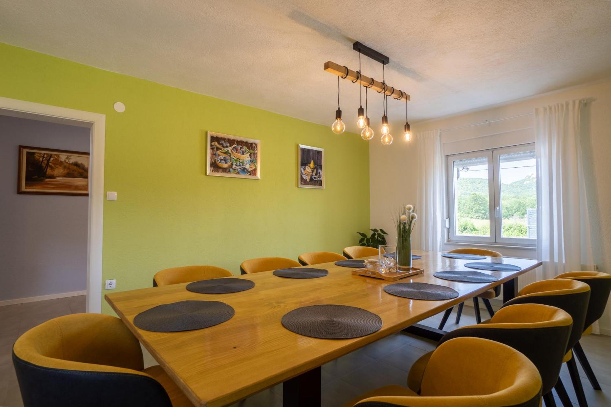 Plum House - With Pool Villa Gospic